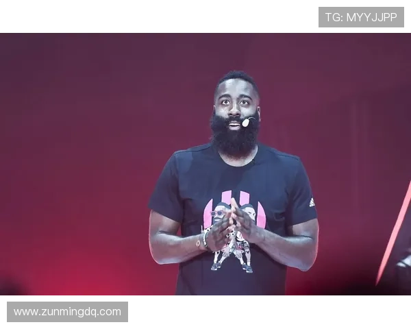 哈登出场时间全联盟第三3290分钟仅次于大桥与布克表现惊人